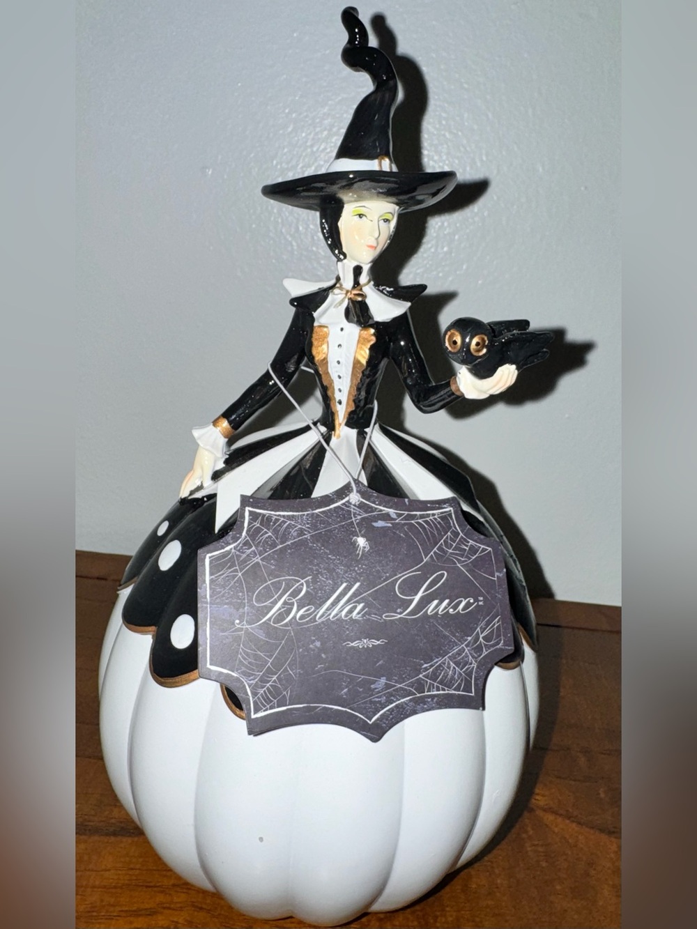 Cute 🥰 Bella Lux Halloween Witch Figure White Pumpkin Owl Black Polka Dot 10"